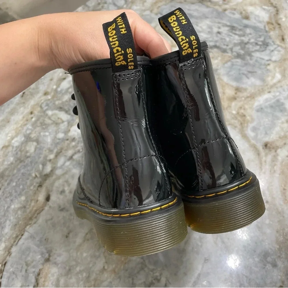 Dr. Martens YOUTH 1460 PATENT LEATHER LACE UP BOOTS size 2